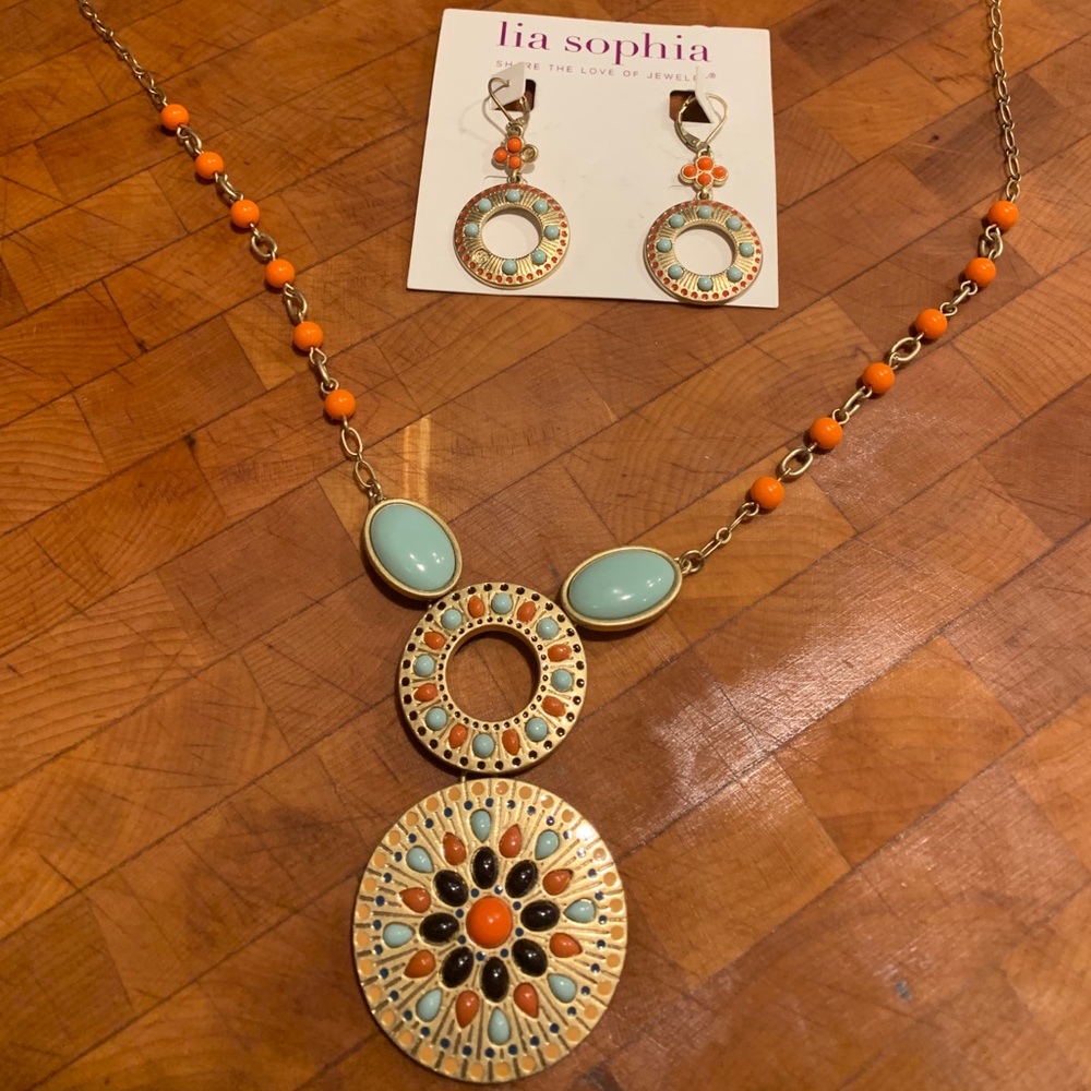 Lia Sophia necklace and earring set